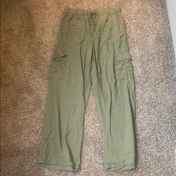 GAP Pants - GAP Olive Casual Trousers